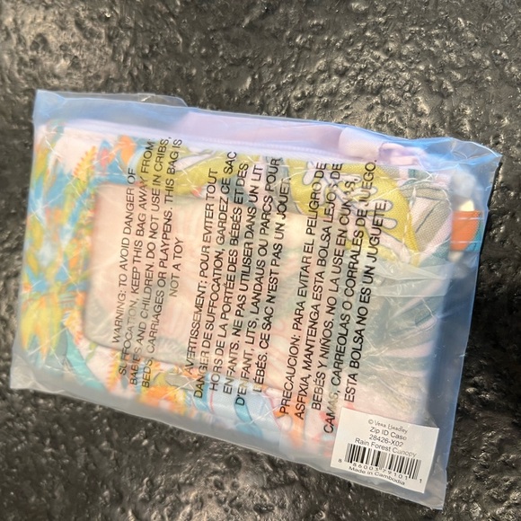 Vera Bradley wallet/card holder - Picture 3 of 3